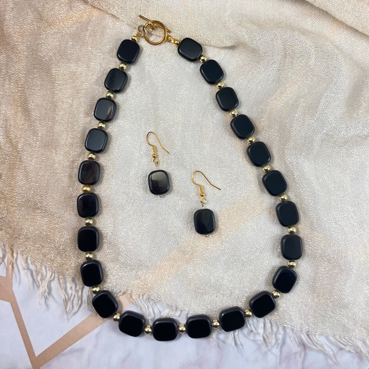 42S Black & Gold Set