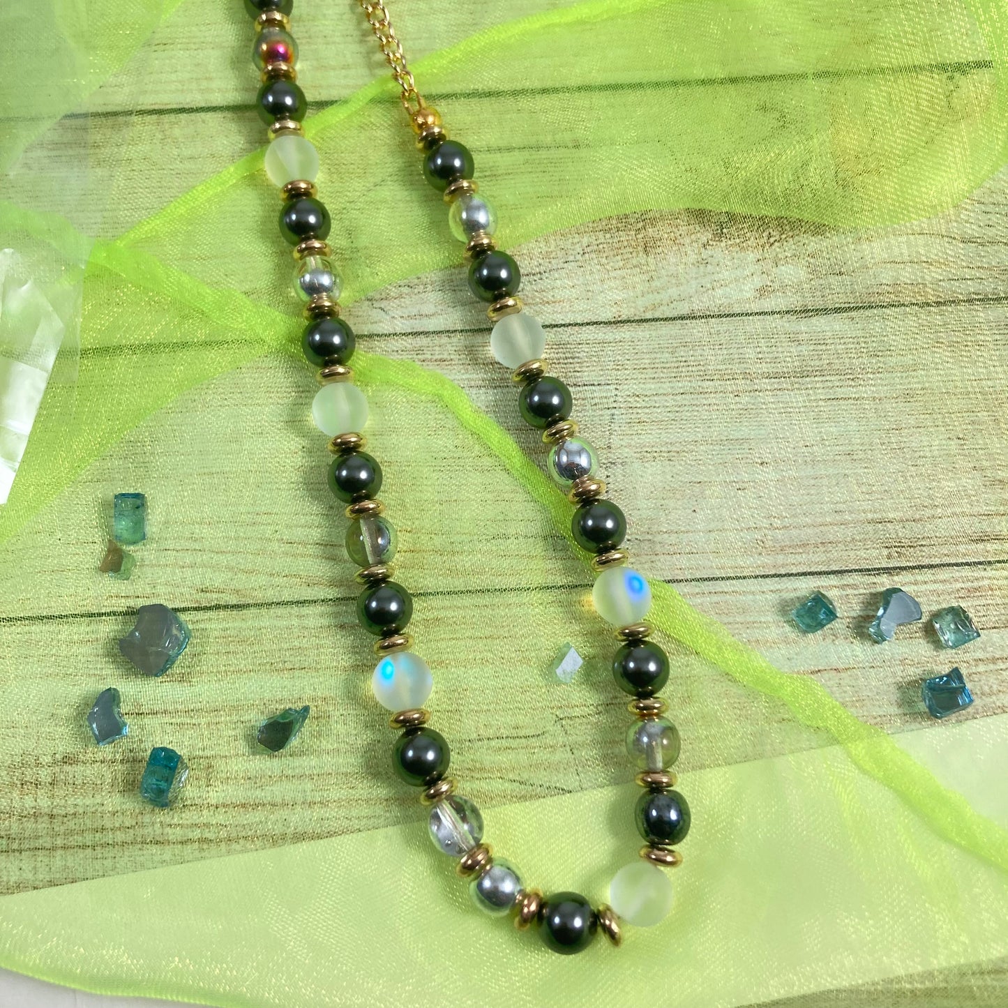 N24-C8 - Black, White & Gold Necklace