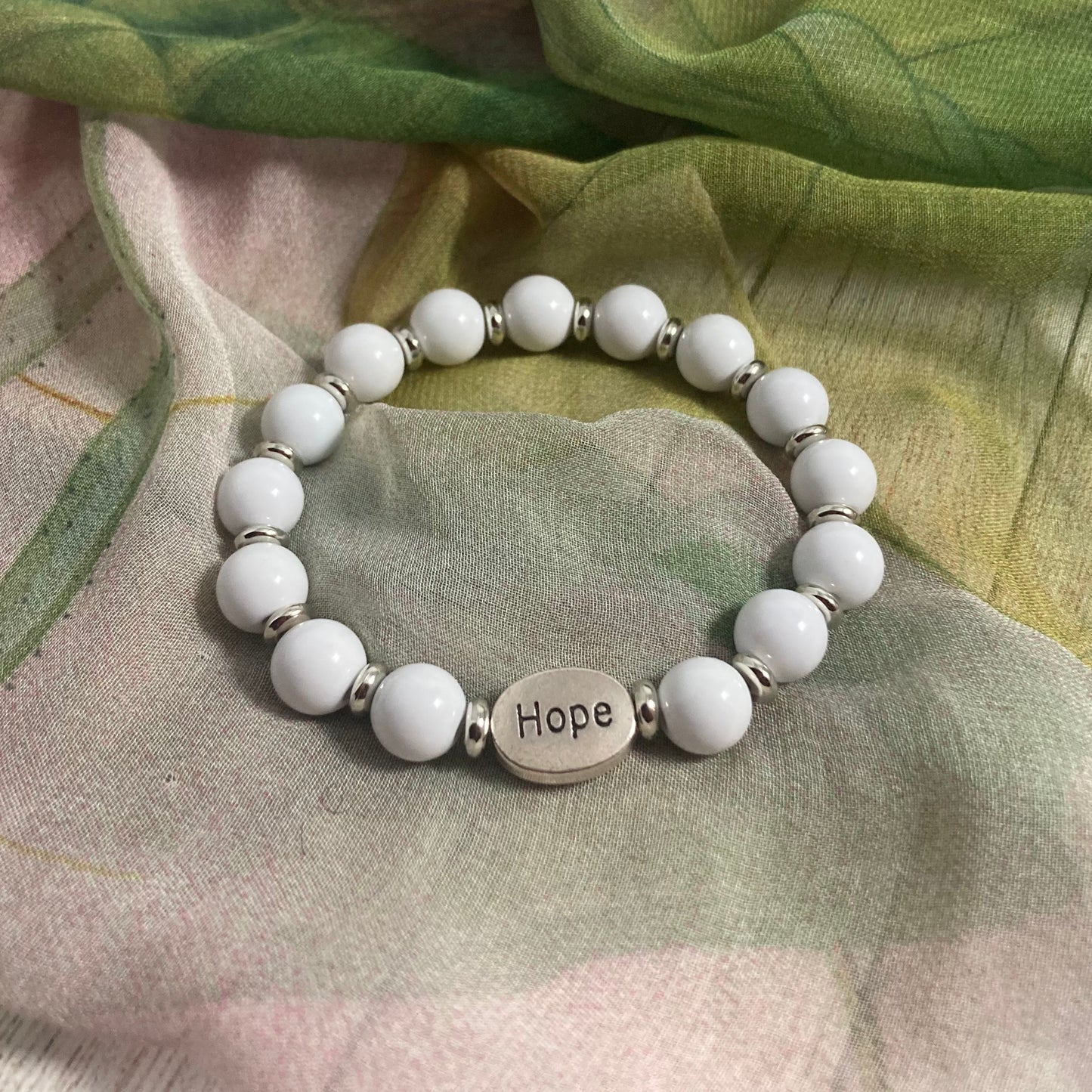 B24-22 White & Silver Stretch Bracelet w/ HOPE Focal