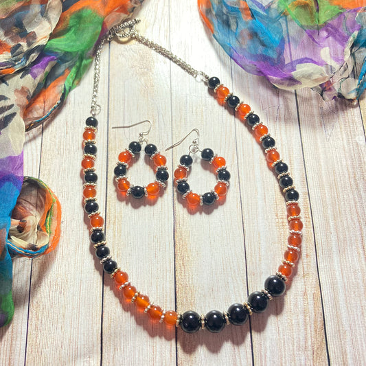 25NE 06 Necklace and Earring set