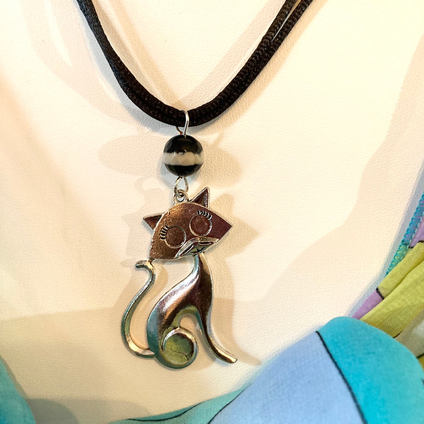 RN24-F59 Black rope necklace with Cat.