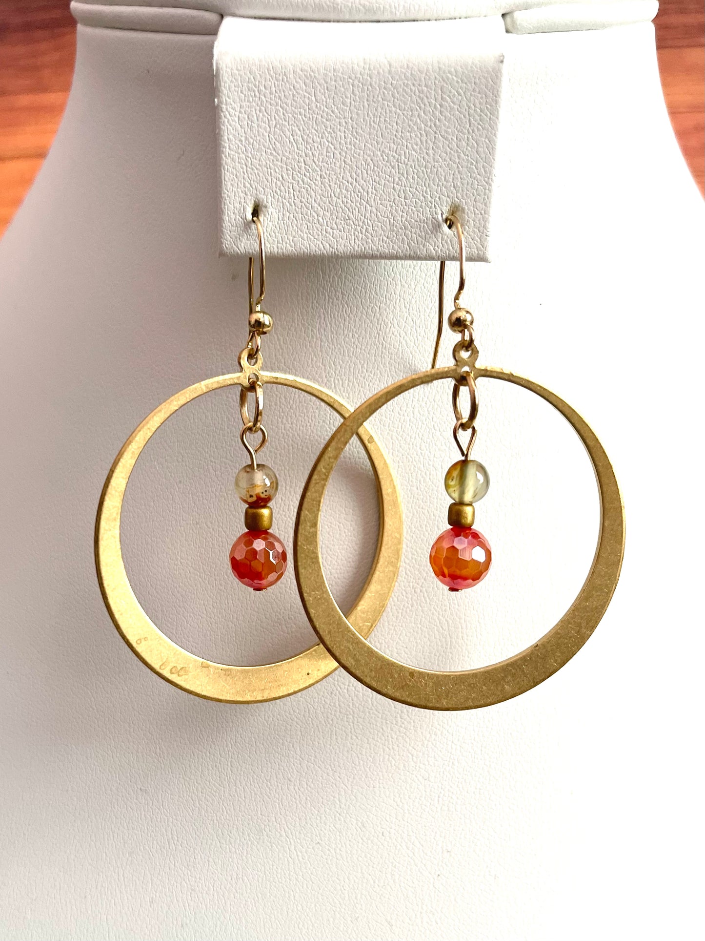 25 E16 Stylish brass hoop earrings