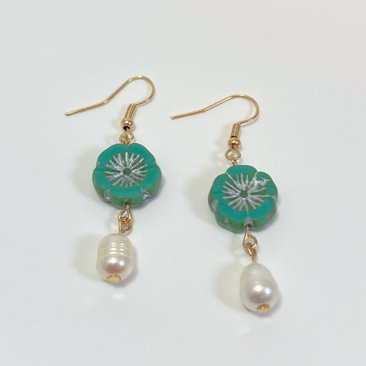 VE24-10 - Turquoise Flower Earrings