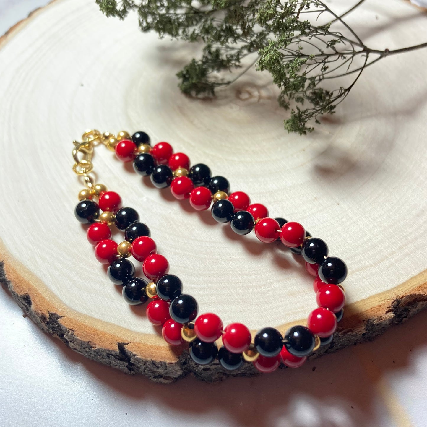 B24-28 - Red & Black Double Strand Bracelet w/ Gold Closure